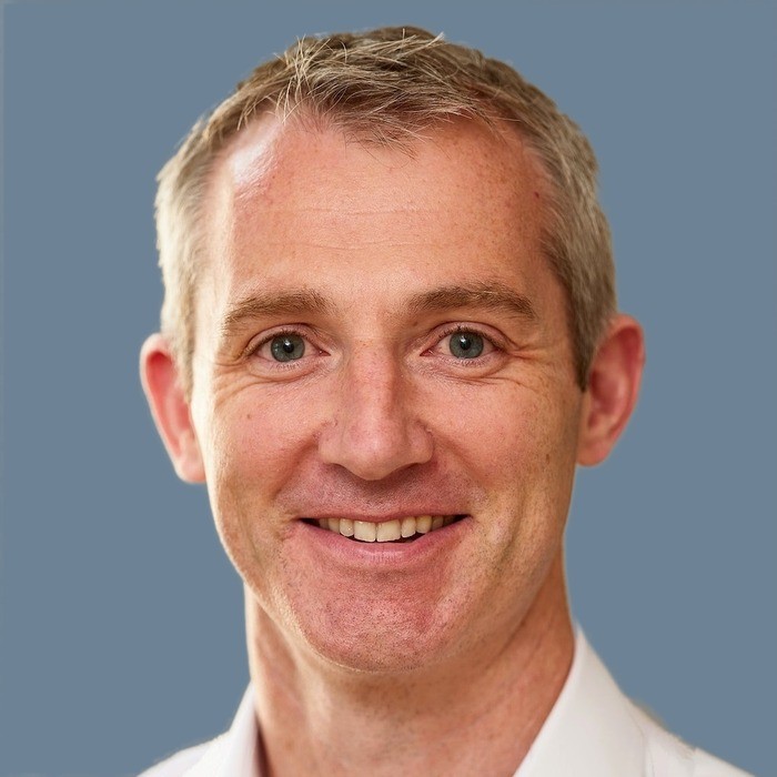 Dr Campbell Murdoch